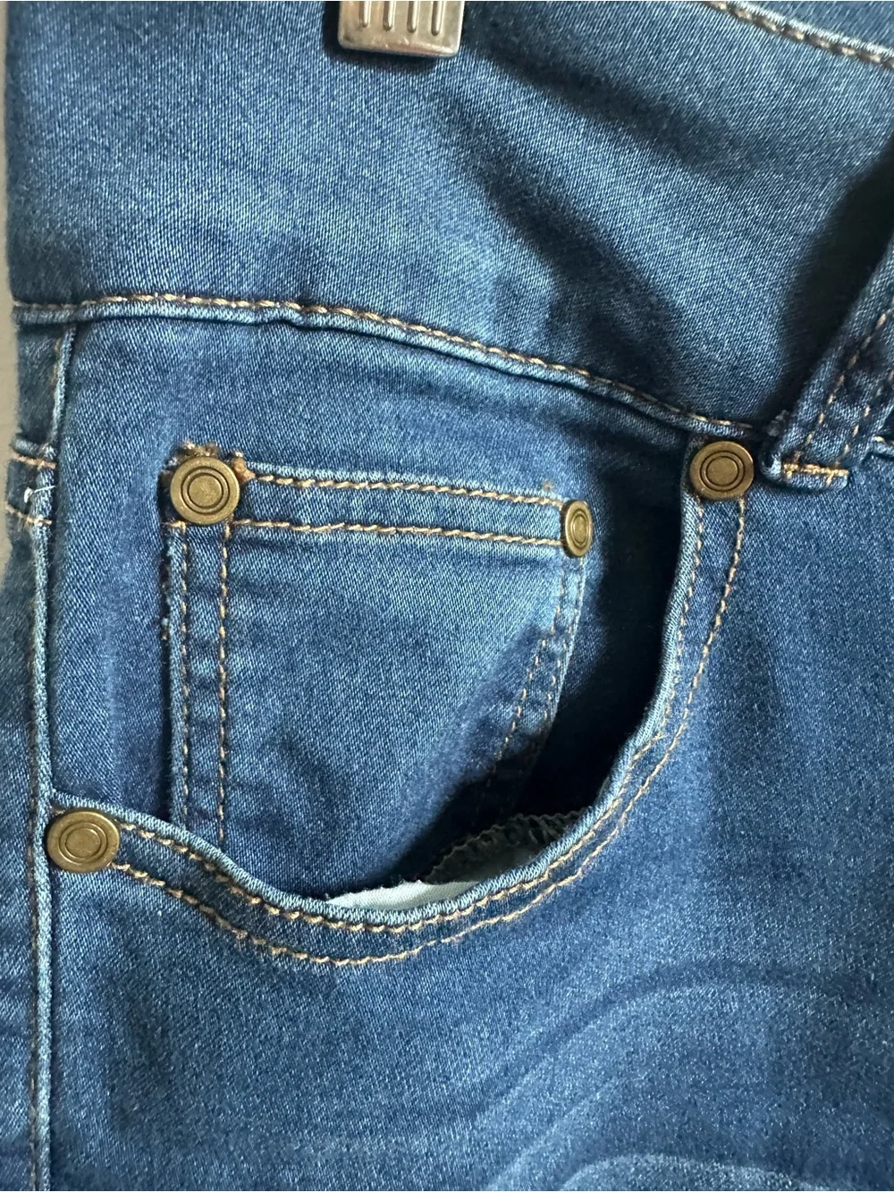 Canyon River Blues Skinny Jeans Women’s Size 4 Medium Wash Mid Rise Stretch